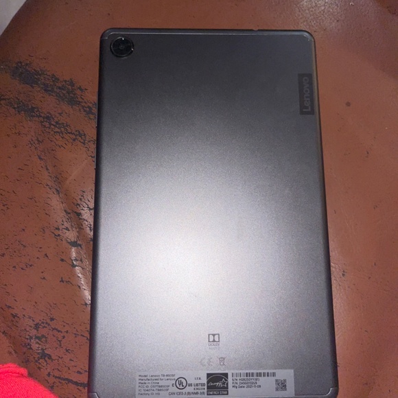Lenovo M8 tablets - Picture 7 of 8